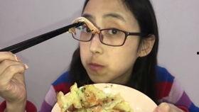 吃瓜学妹叠纸,揭秘叠纸背后的甜蜜秘密