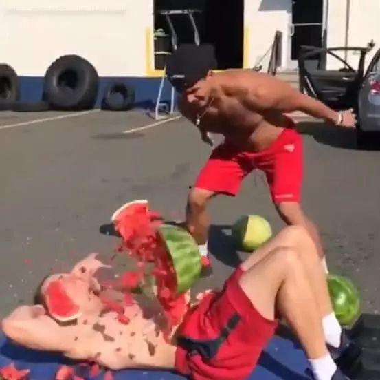 吃瓜腹肌网红,网红界的健身美食风向标