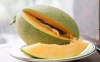 吃哈密瓜堵嗓子,却小心堵嗓子，揭秘食用注意事项