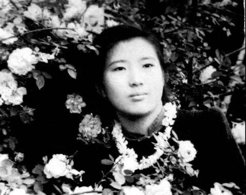 老太太吃瓜头像,老太太的吃瓜头像，揭秘生活百态